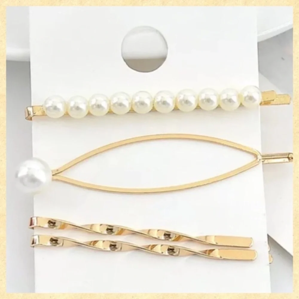 ✨LARGE 4 PIECE SET✨HAIR PINS-PEARL AND GOLD‎